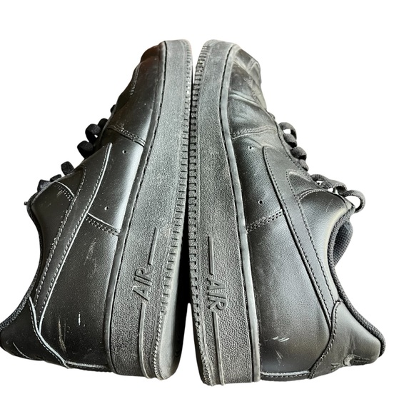 Nike Air Sneaker Shoes Men's 10 Force 1 '07 Low Triple Slip on Black CW2288-001 - Picture 10 of 11